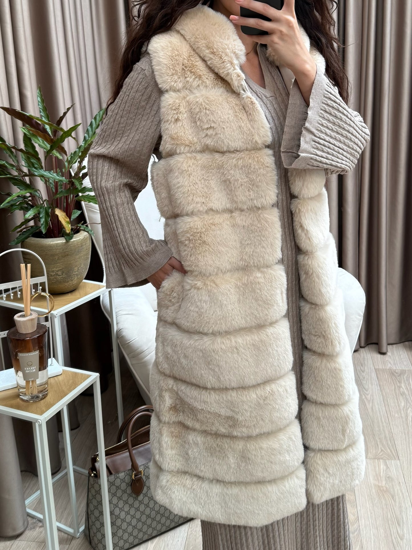 Liya long body faux fur crème