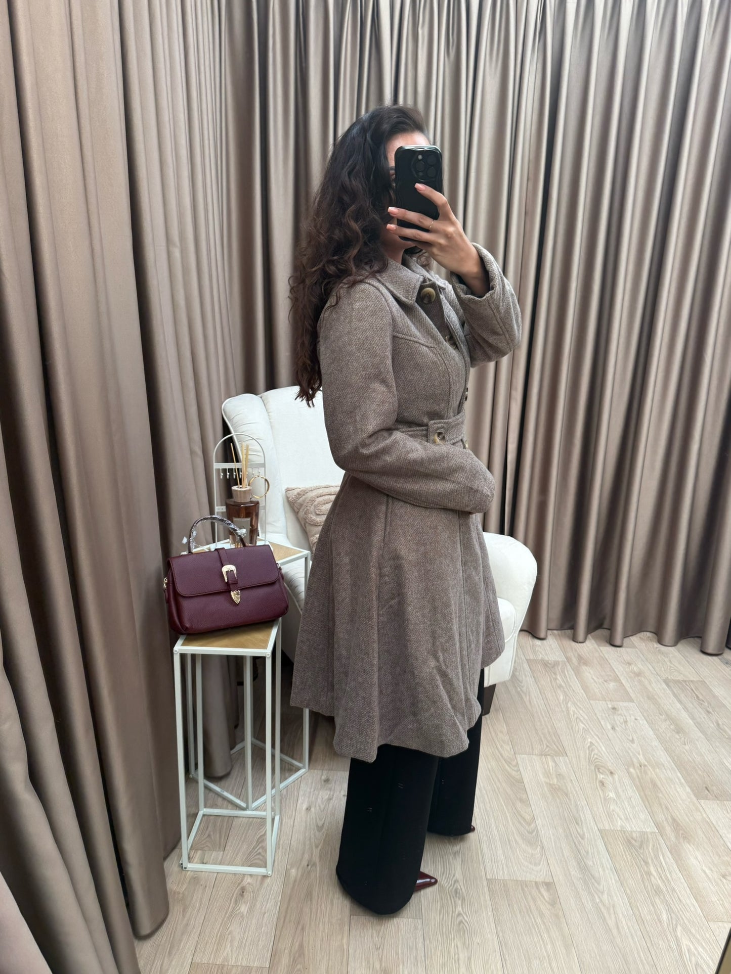 Ena taupe