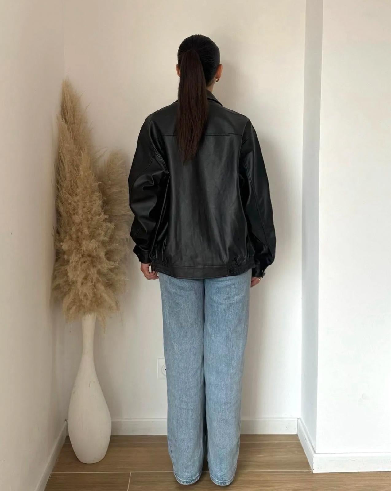 Rosa bomber Black