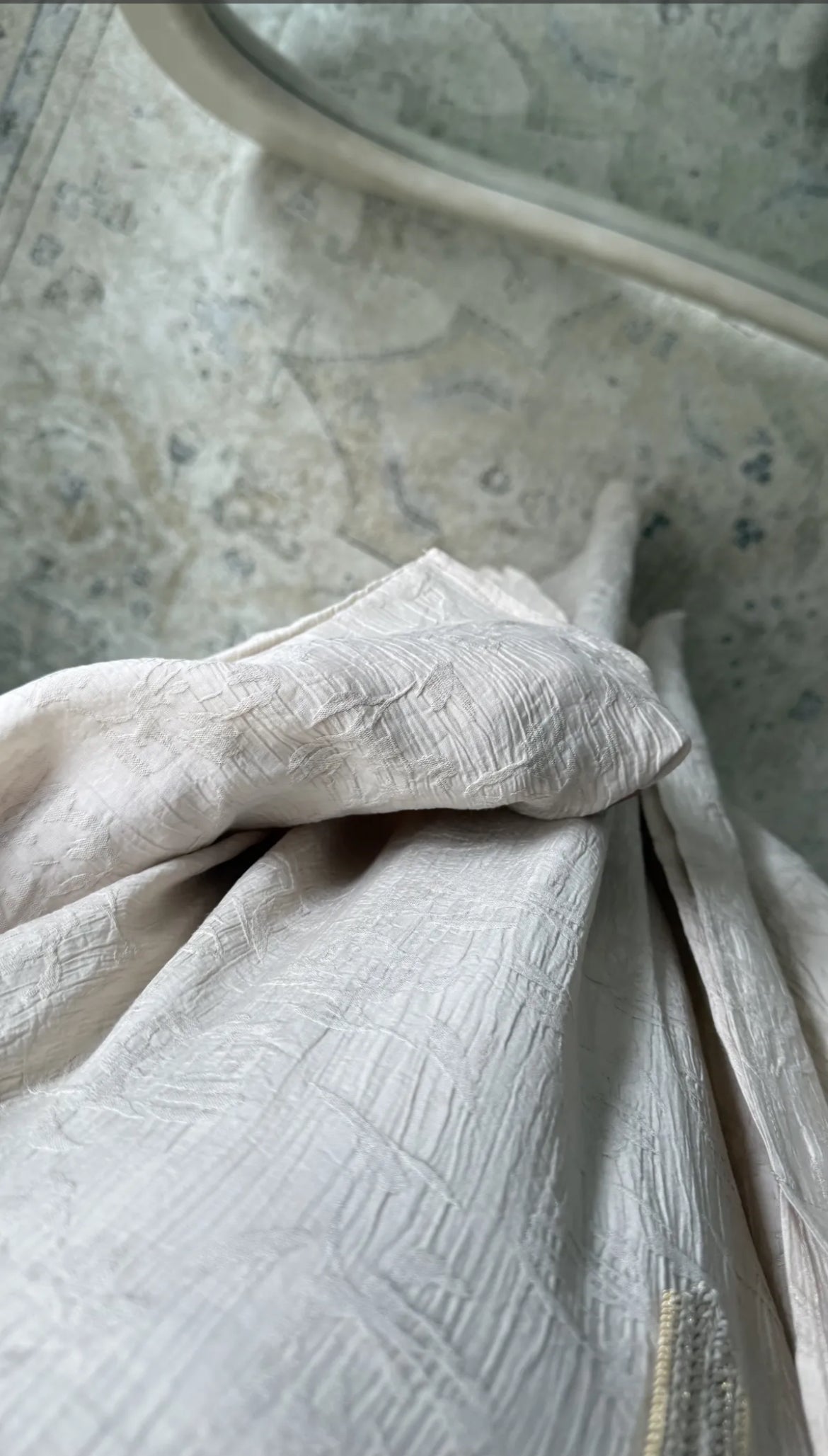 Lulu abaya gold detail beige