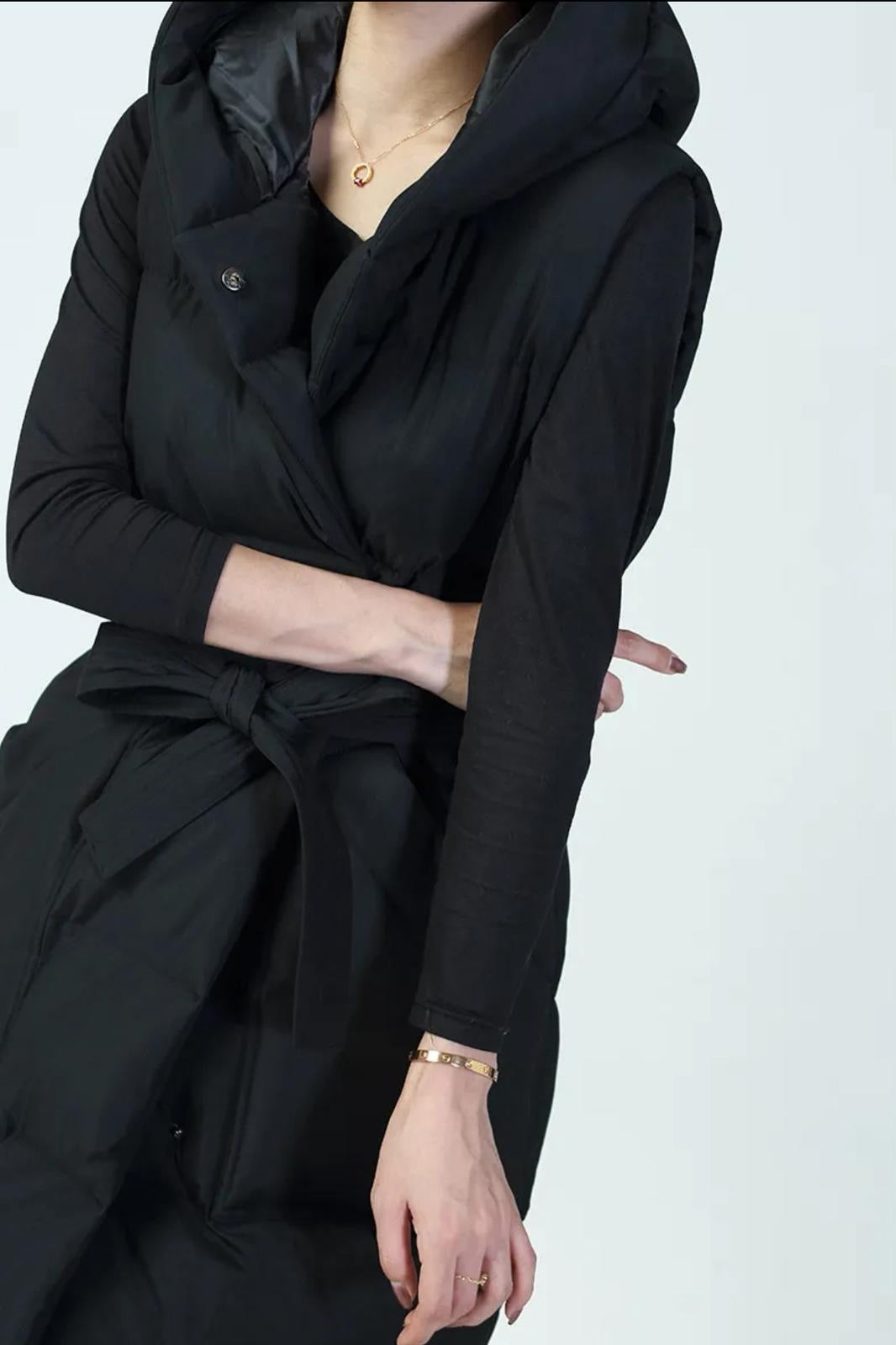 Ilanii long bodywarmer Black PRE- ORDER