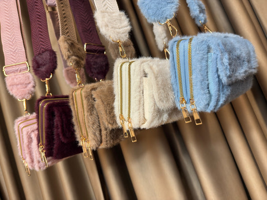 Fluffy mini bags different colours!