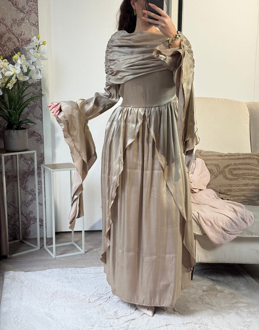 Farah dress taupe