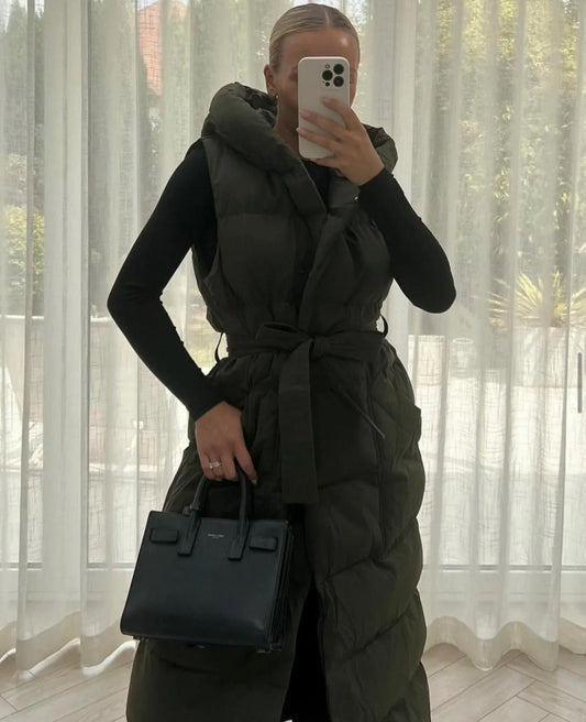 Ilanii long bodywarmer kaki PRE- ORDER