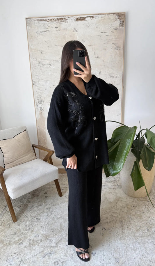 Dina black
