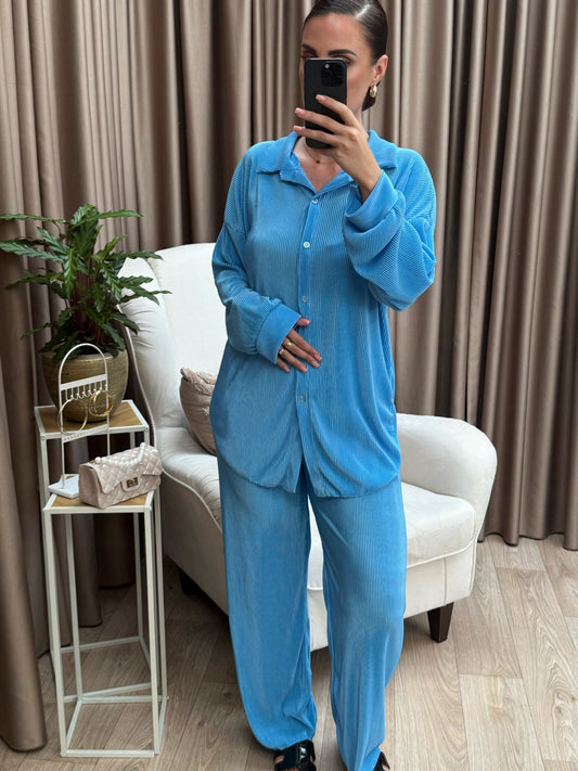 Pearl set blue