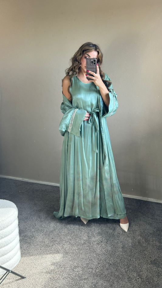 Milena abaya mint