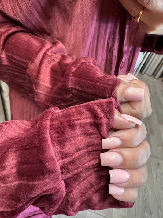 Cake velvet bordeaux red