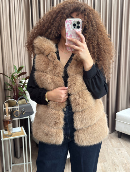 Stormi faux fur short beige
