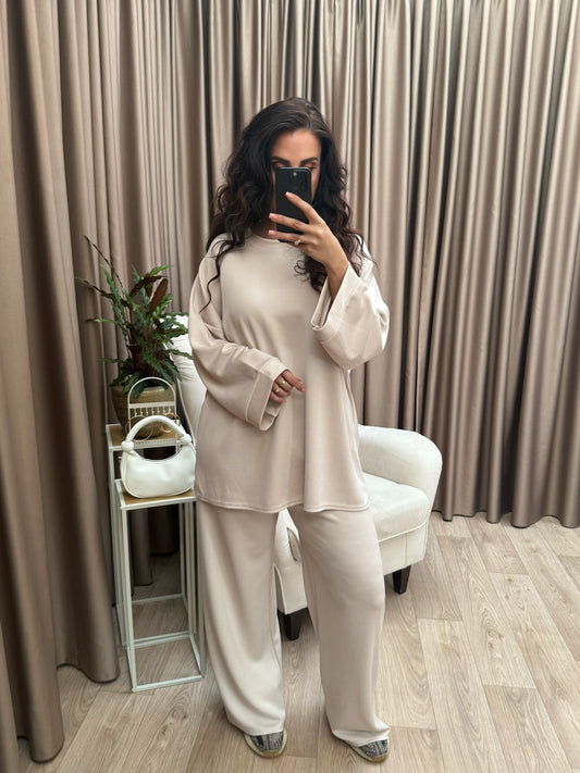 Nora lounge-wear crème