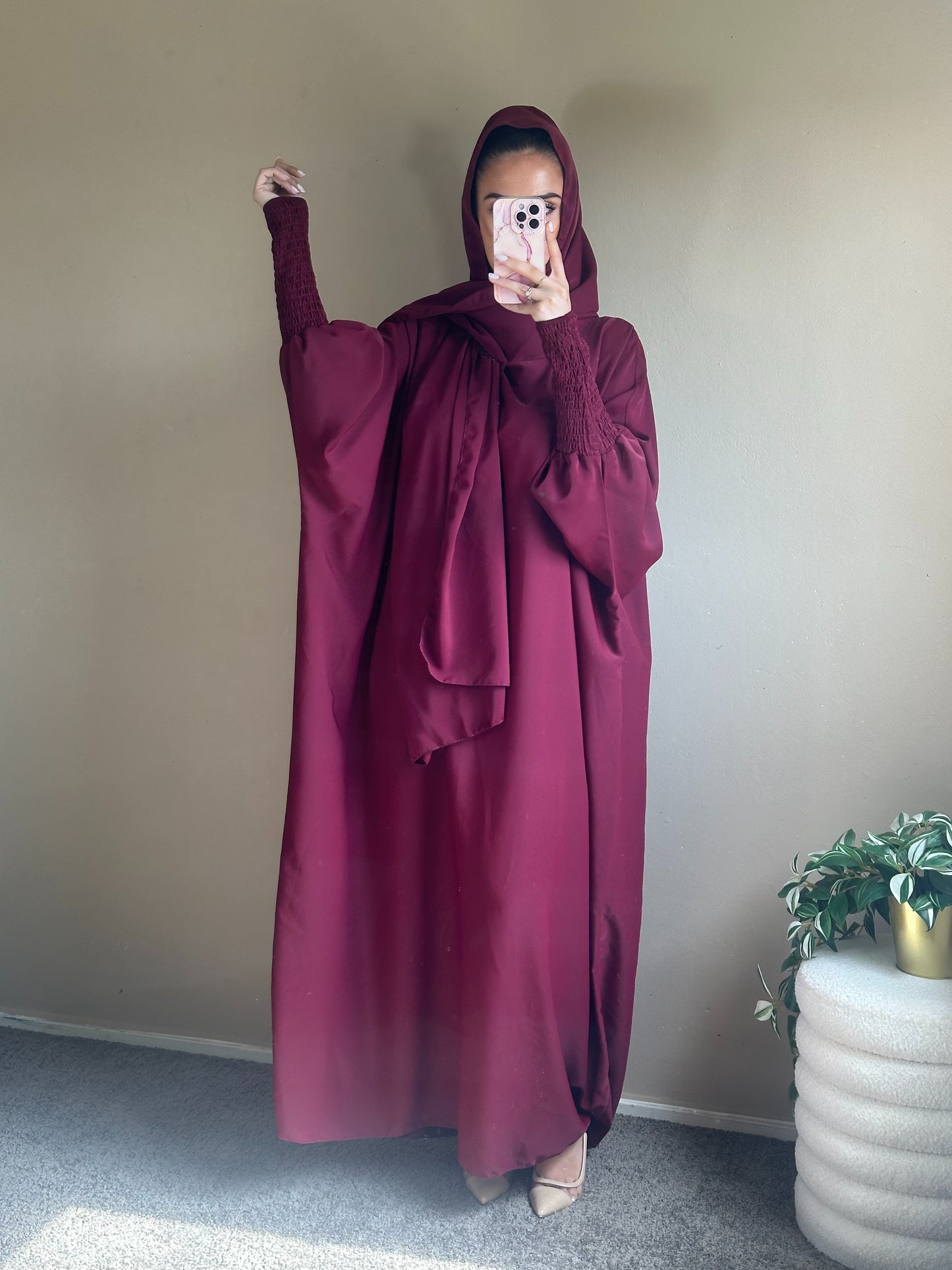 Rise abaya red